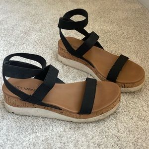 Girls Steve Madden sandals